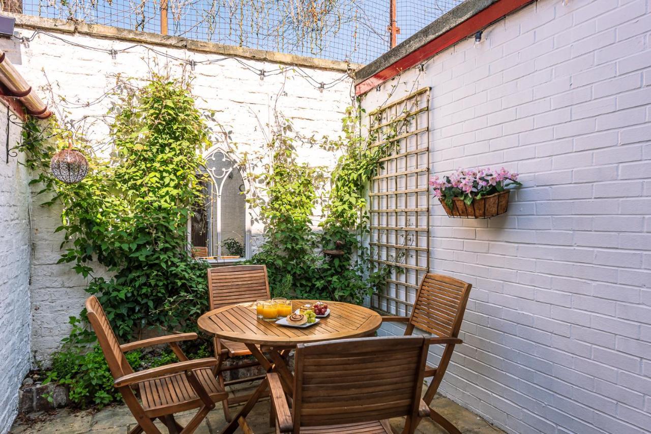15 Brownlow Street York Exterior photo